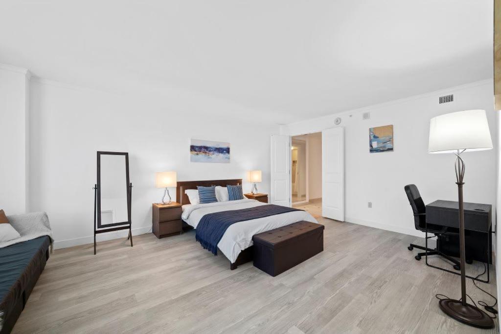 2br 3ba Beachfront Cozysuites At Showboat *