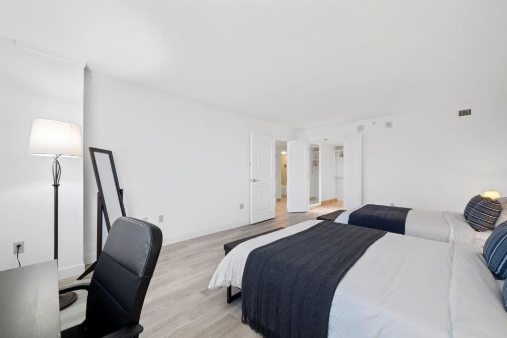 2br 3ba Beachfront Cozysuites At Showboat Apartment *